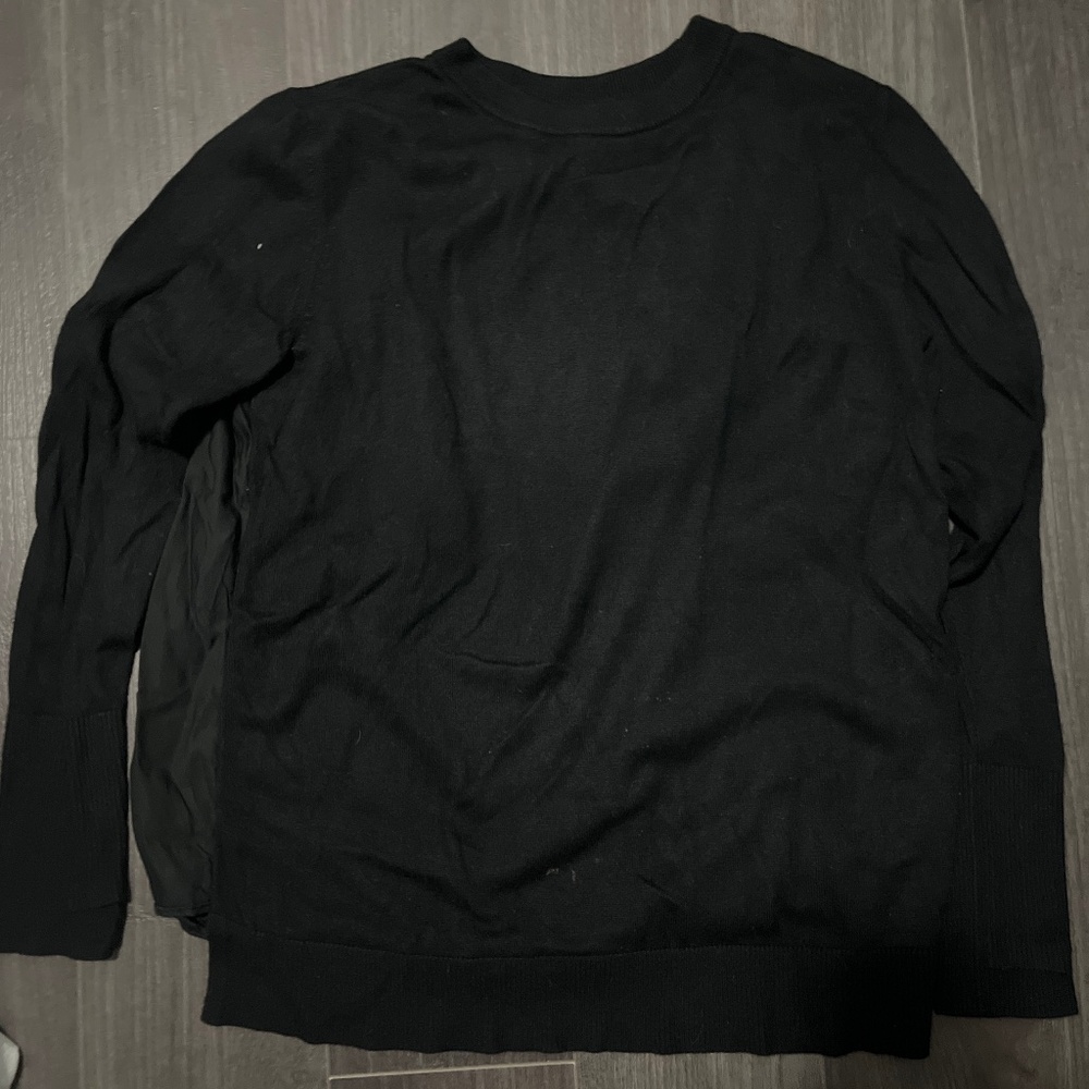 Still at ease pullover